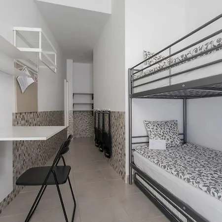 Plaza Ifach Couette-café Calp